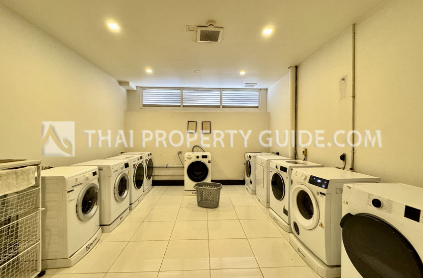 Service Apartment in Phaholyothin 